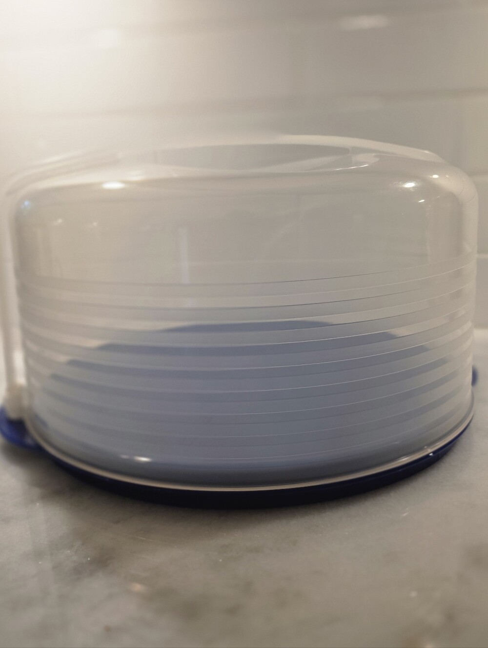 Tupperware Clear Cake Carrier with Blue Base